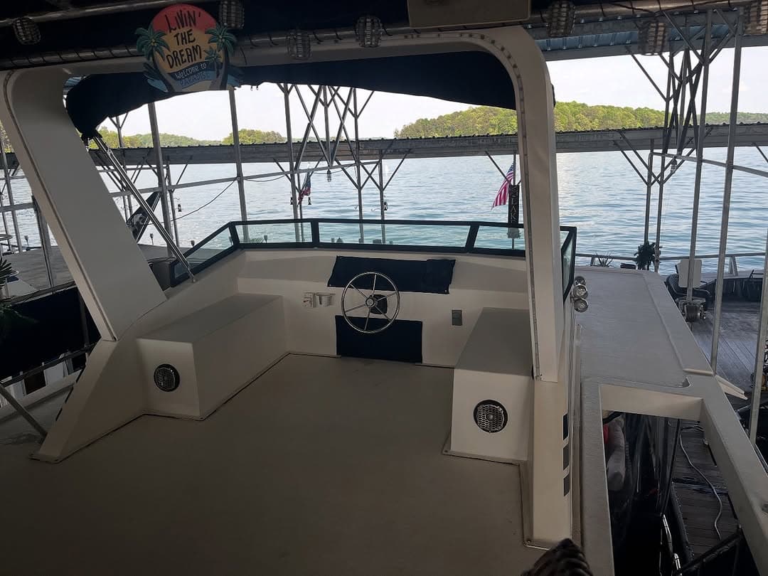 Boat detailing on a houseboat, Lake Lanier GA